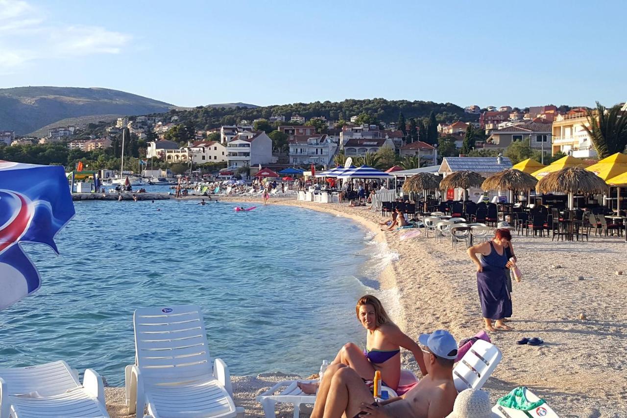 Seaside Apartments With A Swimming Pool Okrug Gornji, Ciovo - 11374 Trogir Exterior foto