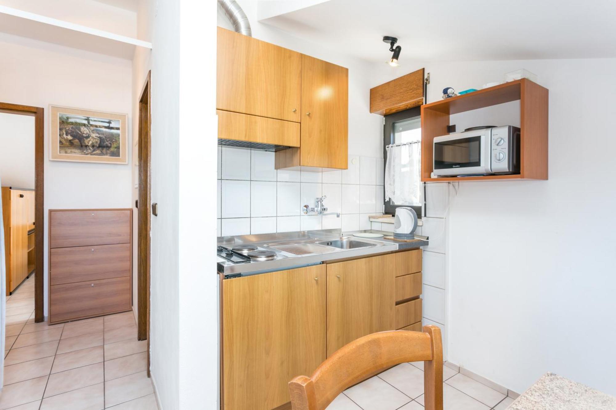 Seaside Apartments With A Swimming Pool Okrug Gornji, Ciovo - 11374 Trogir Quarto foto